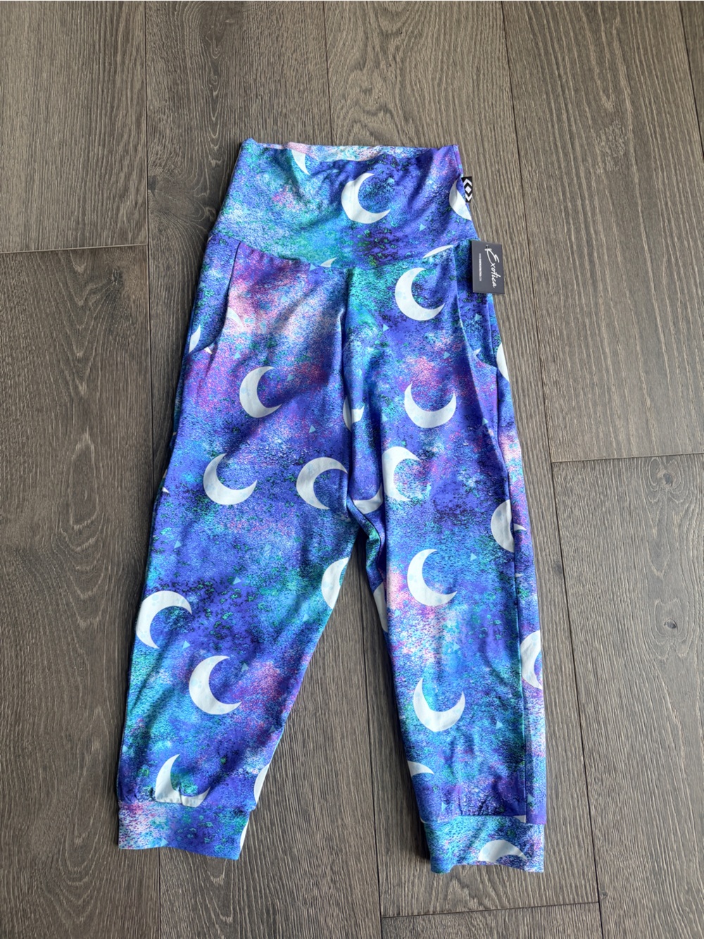 Exotica Moonchild Soft to Touch Jogger Capris with Pockets Size Small